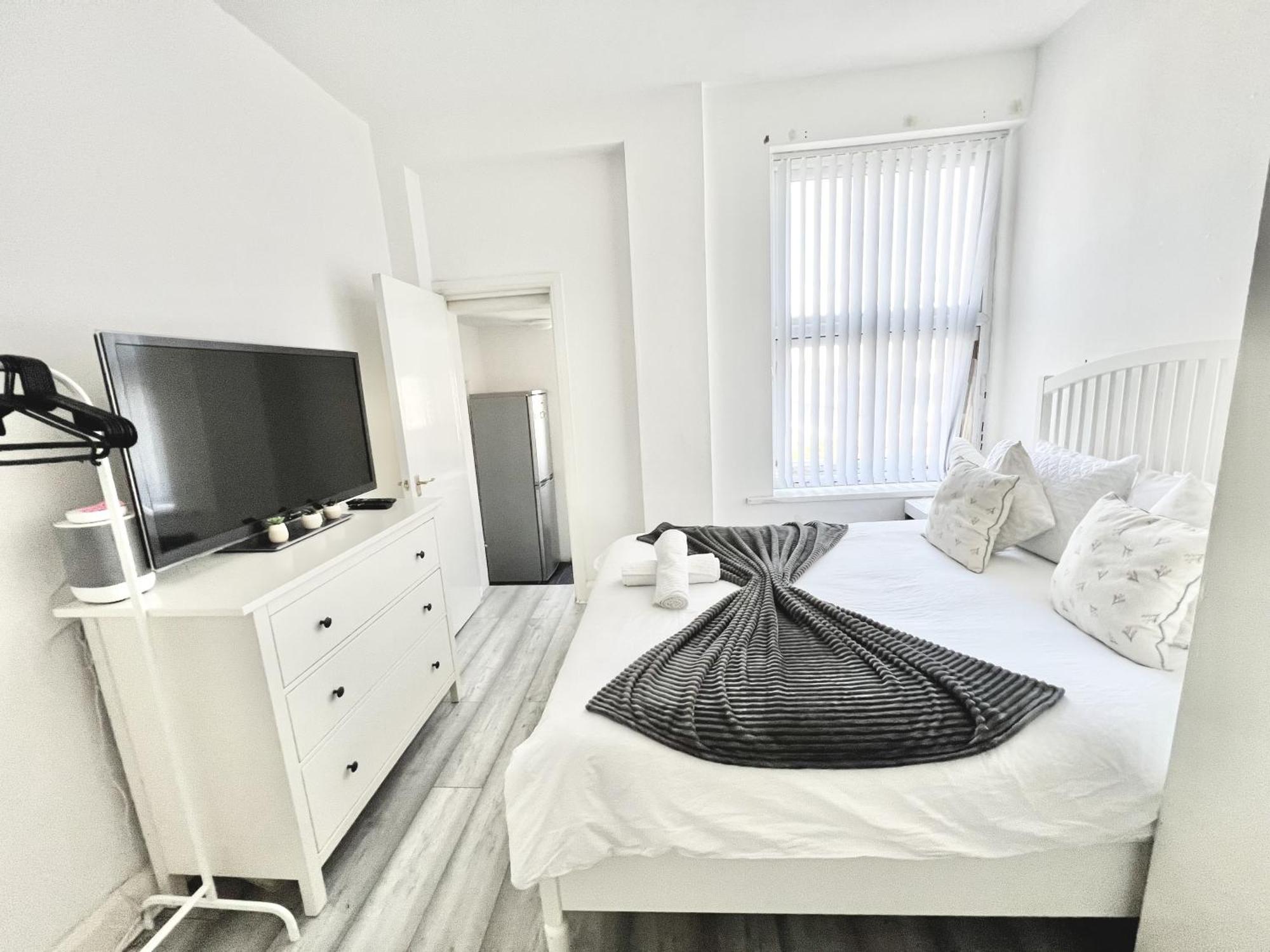Apartament Next Westfield Mall ลอนดอน ภายนอก รูปภาพ